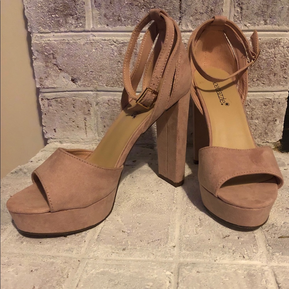 Shoedazzle Heels